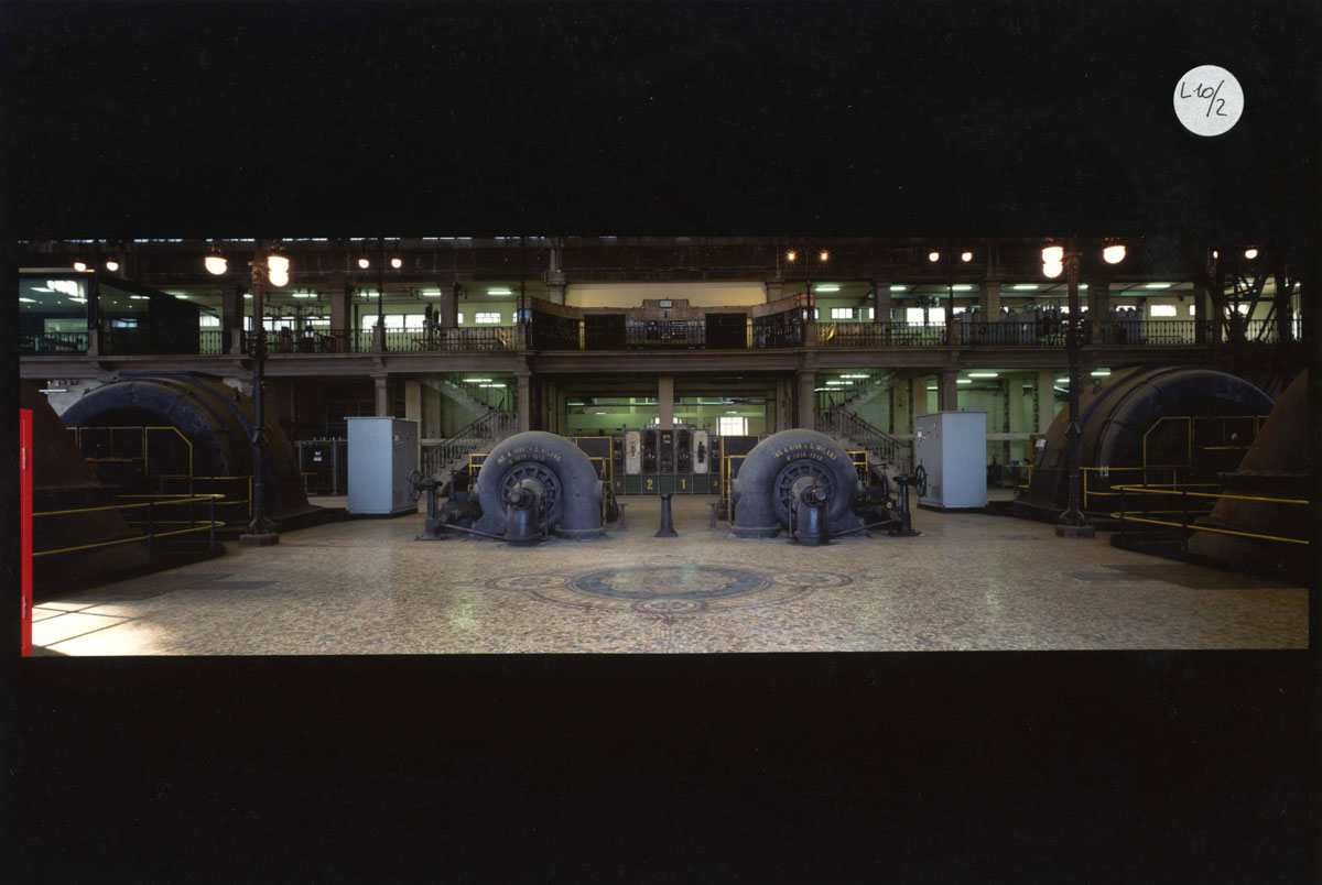 Sala macchine della centrale idroelettrica Esterle, 1994 ca., fotografia di Enzo Signorelli, Archivio Edison